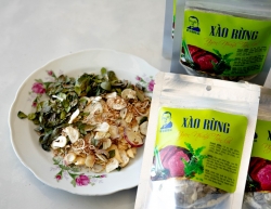 Chàng trai 9X kiếm tiền tỉ từ cây sọ chó