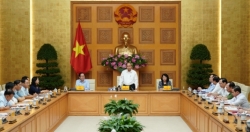 Thủ tướng Nguyễn Xuân Phúc yêu cầu chống bệnh thành tích trong thi đua khen thưởng