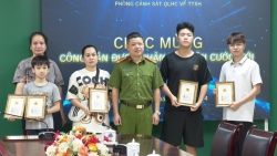 Những công dân đầu tiên ở Hà Nội nhận thẻ căn cước mới