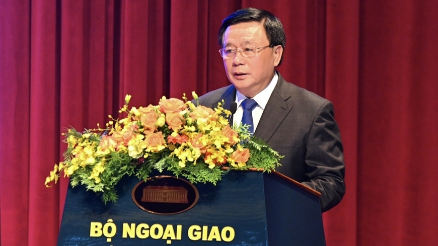 ông Nguyễn Xuân Thắng Ủy viên Bộ Chính trị, Giám đốc Học viện Chính trị quốc gia Hồ Chí Minh, Chủ tịch Hội đồng Lý luận Trung ương