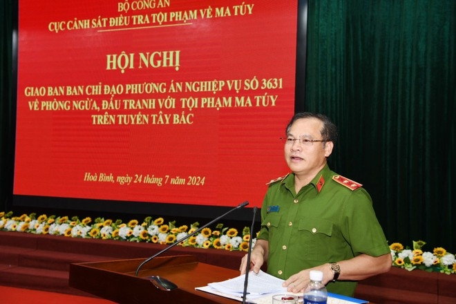 Trung tướng Nguyễn Văn Long, Thứ trưởng Bộ Công an phát biểu chỉ đạo tại hội nghị