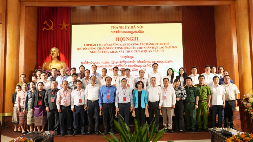 Kinh nghiệm xây dựng công tác Đảng ở Tây Hồ giúp tăng cường gắn kết Hà Nội - Viêng Chăn