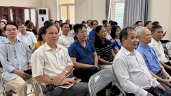 cu tri kien nghi nhieu chinh sach sau sap xep xa phuong