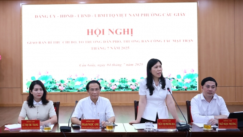 Phường Cầu Giấy: Tháo gỡ nhiều vướng mắc của người dân sau sáp nhập