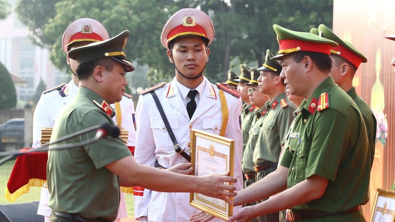 Công an TP Hà Nội thi đua hướng tới Ngày truyền thống của ngành
