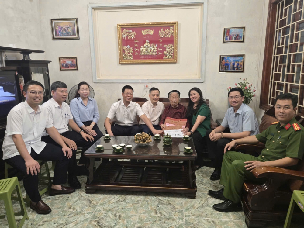 Phường Phú Thượng tri ân Mẹ Việt Nam anh hùng Phường Phú Thượng tri ân Mẹ Việt Nam anh hùng