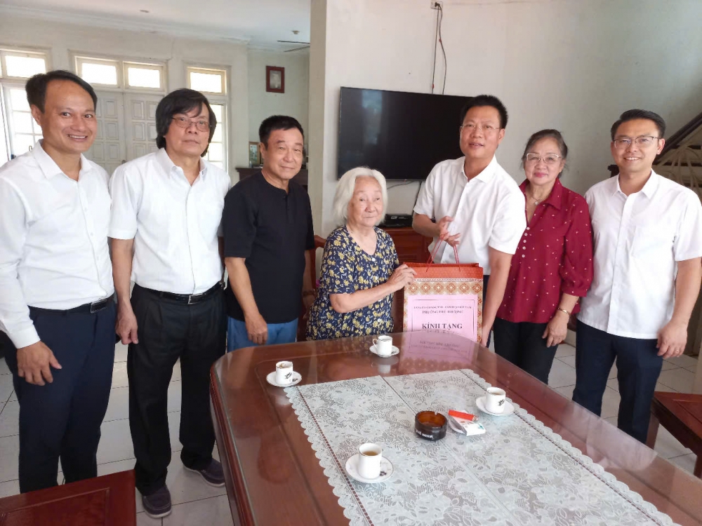 Phường Phú Thượng tri ân Mẹ Việt Nam anh hùng Phường Phú Thượng tri ân Mẹ Việt Nam anh hùng