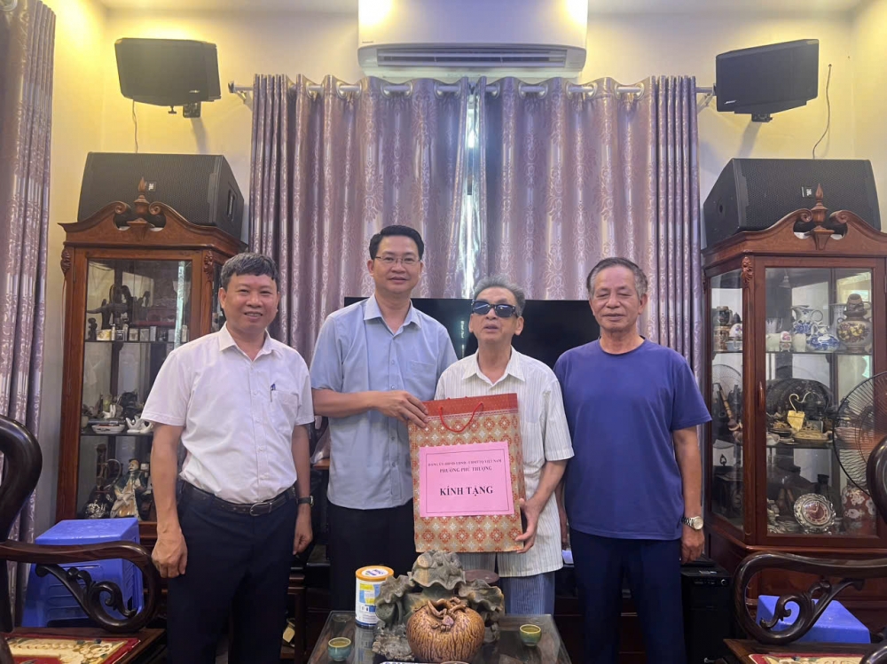 Phường Phú Thượng tri ân Mẹ Việt Nam anh hùng Phường Phú Thượng tri ân Mẹ Việt Nam anh hùng