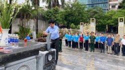 uy ban mttq phuong tay ho dang huong tri an dip 277