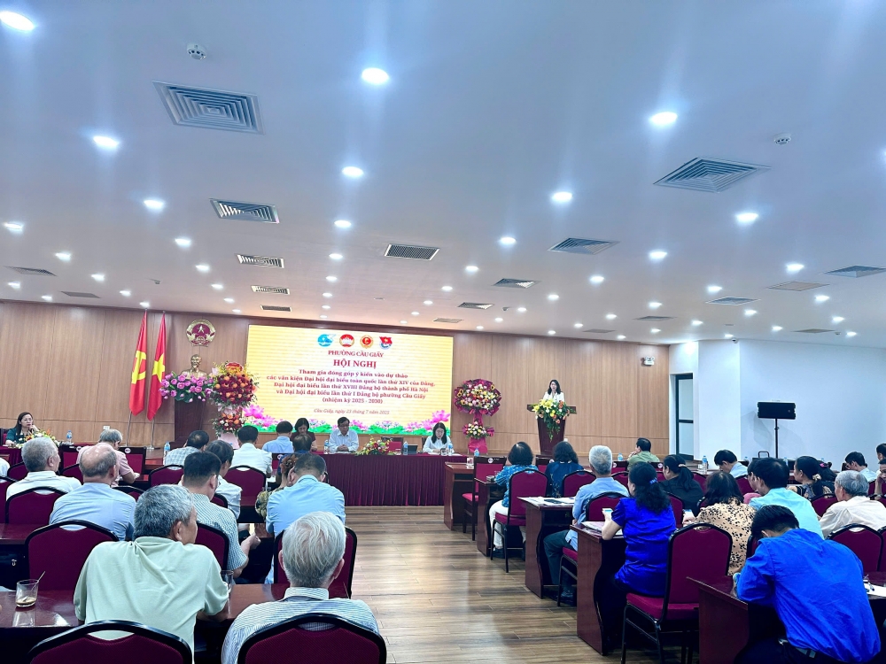 Cầu Giấy: Tổ chức đóng góp ý kiến vào dự thảo văn kiện Đại hội Đảng các cấp