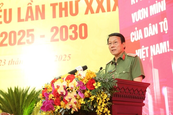 Đại tướng Lương Tam Quang phát biểu tại Đại hội. (Ảnh: Công an Hà Nội).