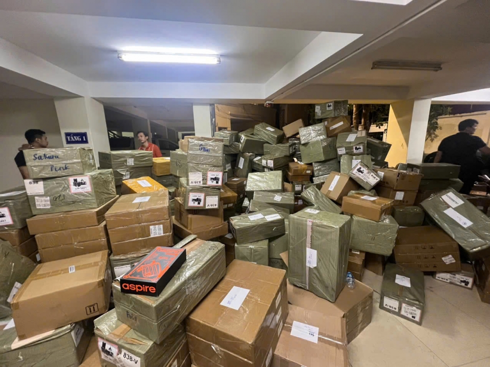 Khối lượng lớn thuốc lá điện tử bị phát hiện