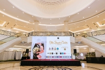 Đã mắt với bộ sưu tập vest và váy cưới trang nhã tại Almaz Mini Wedding Fair