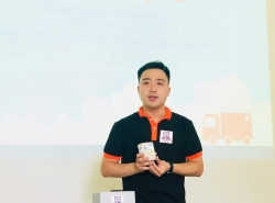 Sinh viên Bách khoa sáng tạo máy nhắc uống thuốc tặng bệnh nhân COVID-19 ở Đà Nẵng