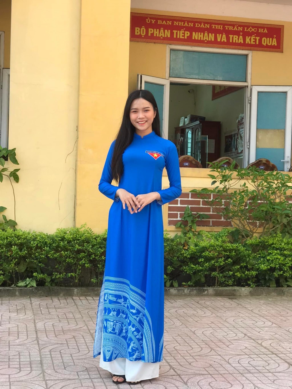 Màu áo xanh thanh niên đã trở thành một phần không thể thiếu trong thanh xuân của Việt Ngọc