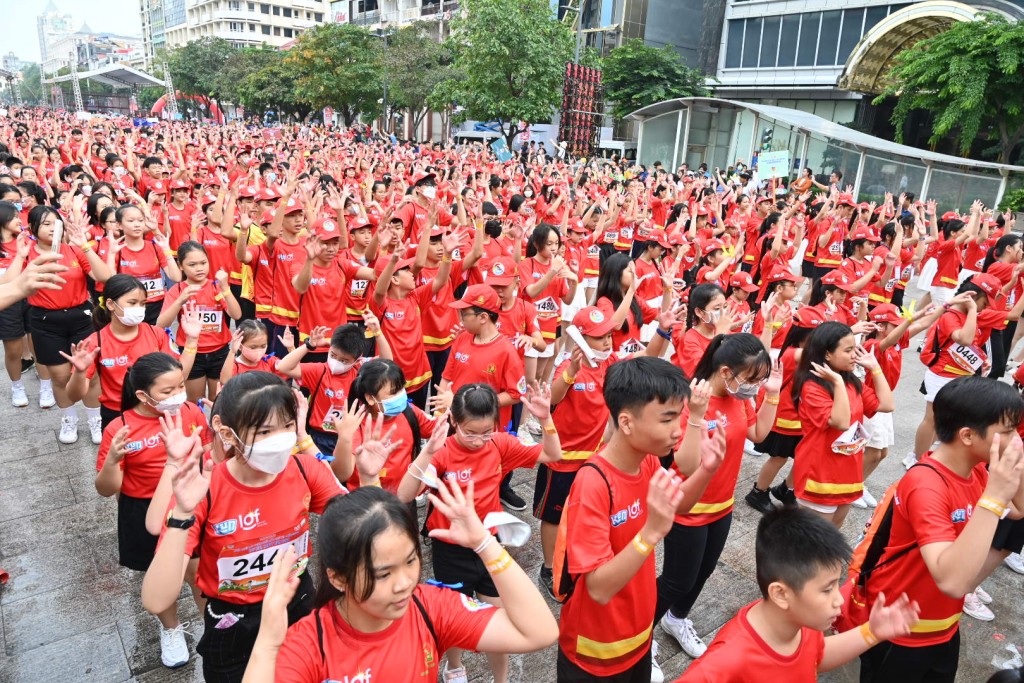 3.000 em thiếu nhi xác lập kỷ lục Việt Nam với đồng diễn flashmob