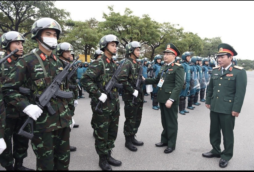 Thủ trưởng BTL Thủ đô Hà Nội động viên CB, ĐVTN tham gia bảo vệ ĐH Đảng toàn quốc lần thứ XIII