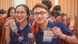 "Đại sứ" du lịch Tây Hồ