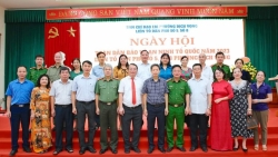 Sức dân bảo vệ an ninh Tổ quốc ở Dịch Vọng