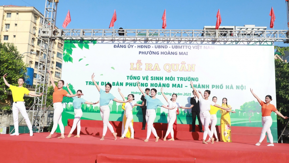 Lễ ra quân tổng vệ sinh phường Hoàng Mai: truyền cảm hứng sống xanh cho người dân