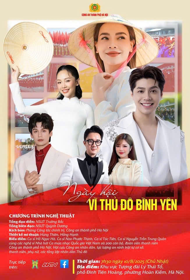 Duyệt đội ngũ, trình diễn võ thuật công an trong Ngày hội Vì Thủ đô bình yên