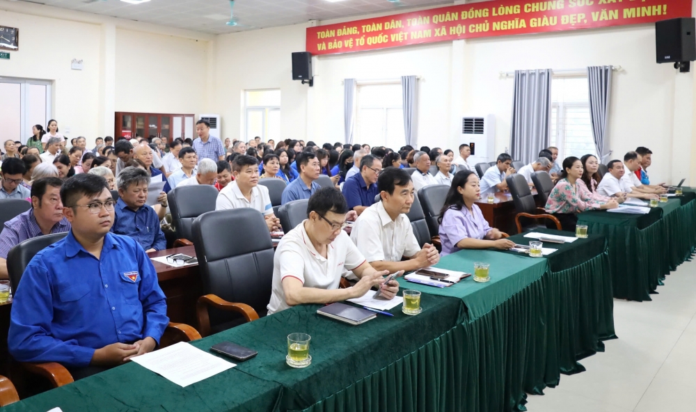 Các đại biểu dự lễ phát động