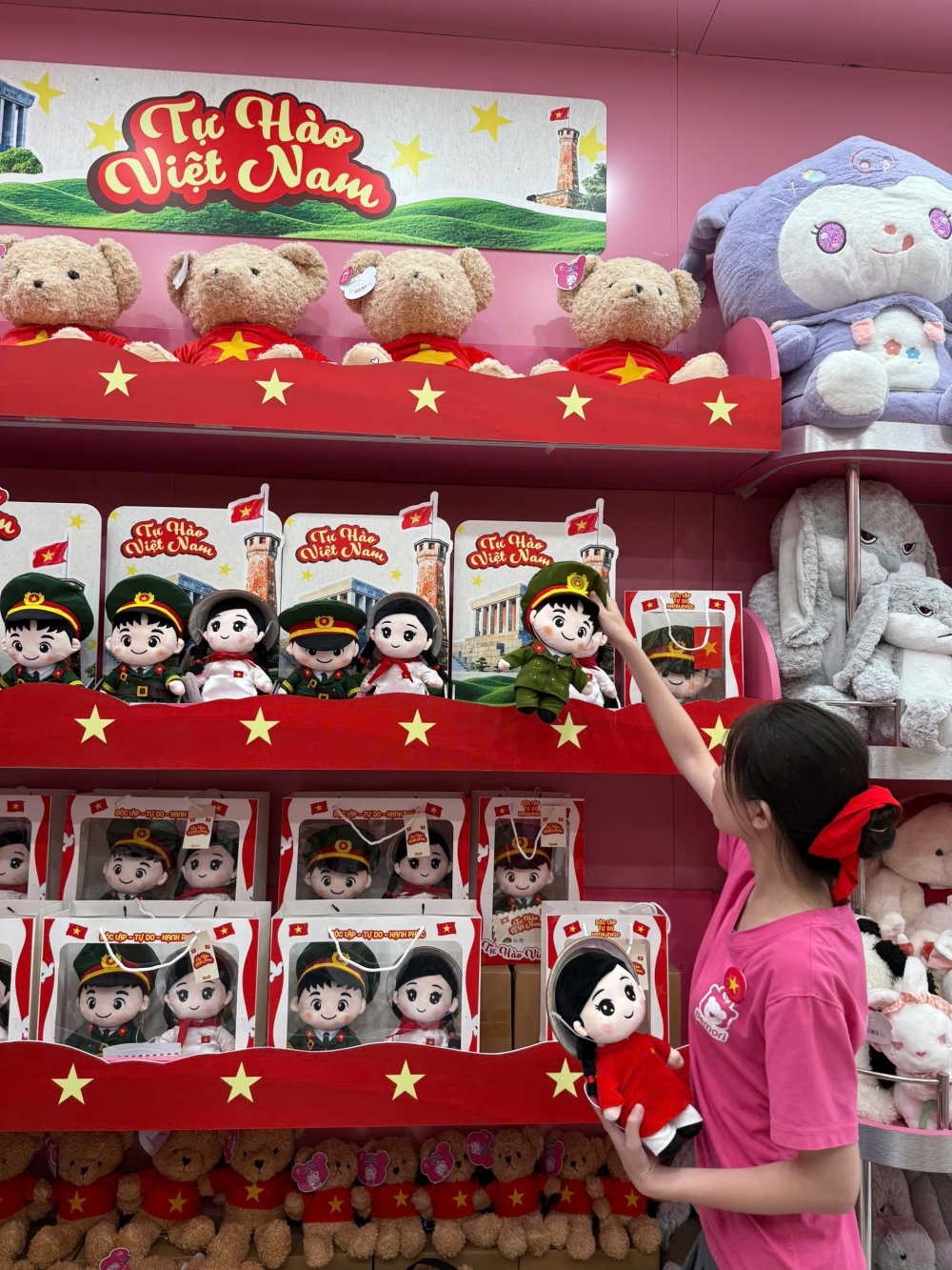 Hà Nội rộn ràng mời gọi du khách dịp 2/9 bằng