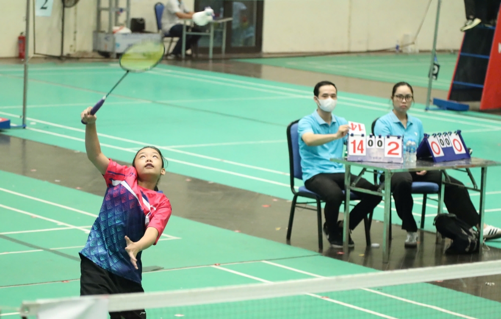 Một pha cầu lông hấp dẫn