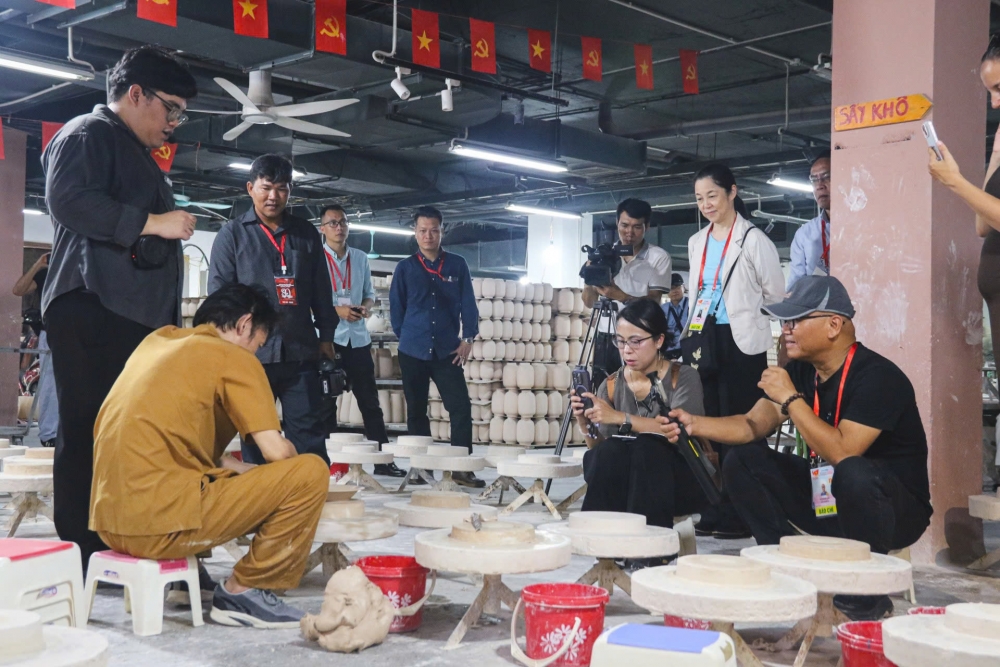 Quảng bá hình ảnh Thủ đô Hà Nội thân thiện, mến khách đến bạn bè quốc tế