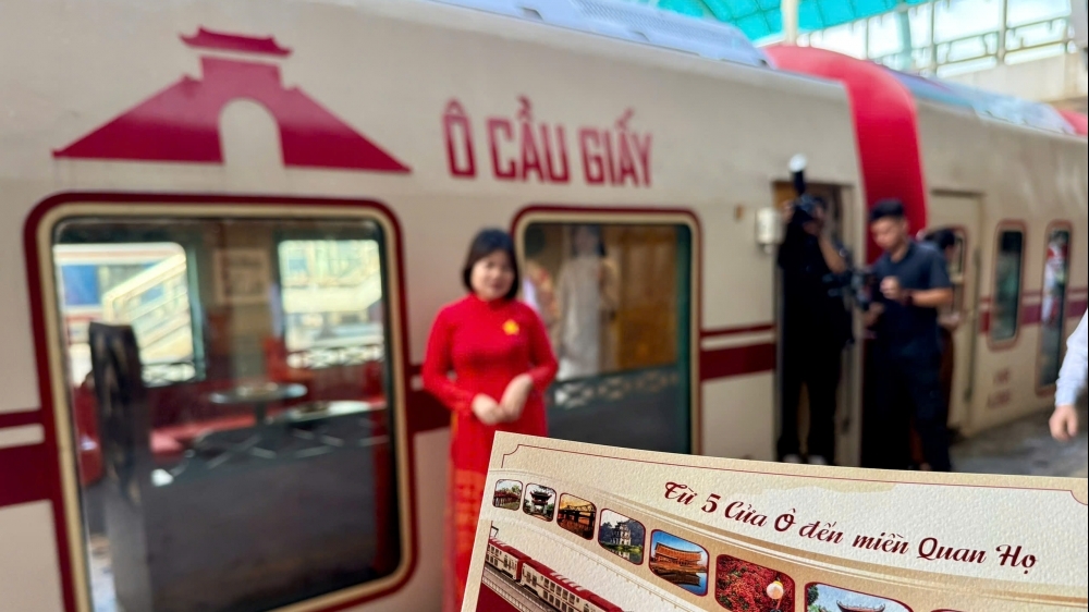 Đoàn tàu du lịch Hà Nội 5 Cửa Ô kết nối di sản, quảng bá văn hóa