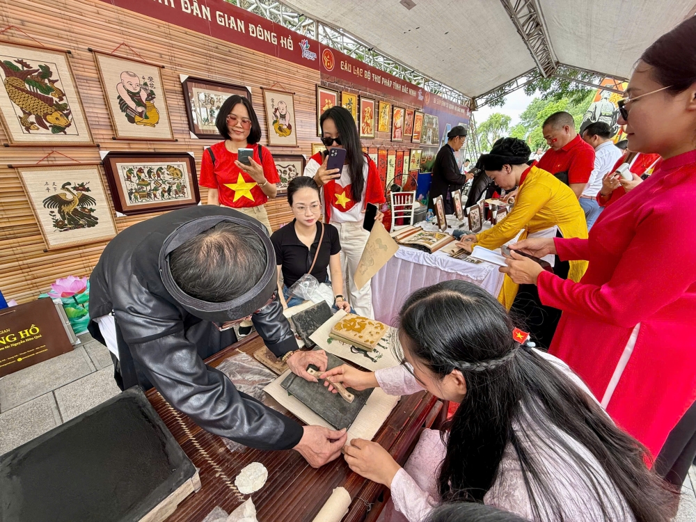 Đoàn tàu du lịch Hà Nội 5 Cửa Ô kết nối di sản, quảng bá văn hóa