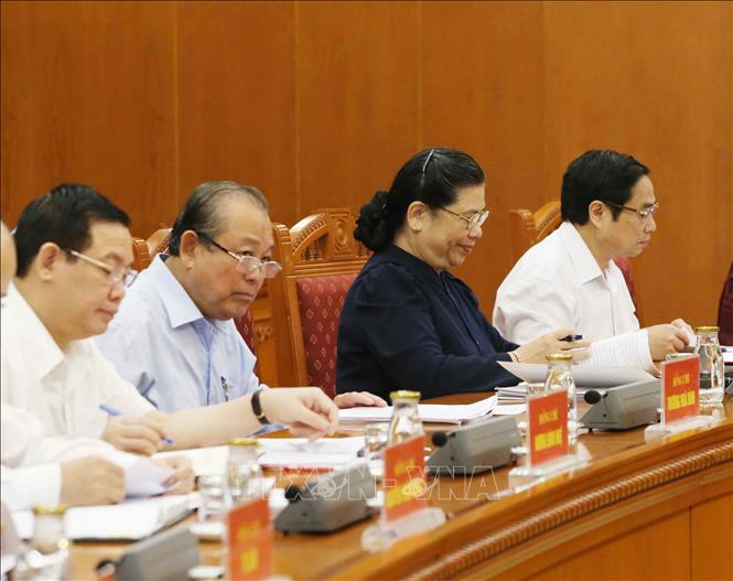 tong bi thu chu tich nuoc nguyen phu trong chu tri hop tieu ban van kien dai hoi xiii cua dang