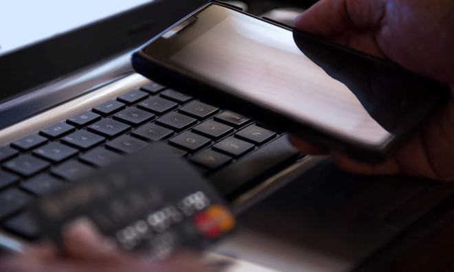 gioi tre ngay cang de bi lua tien qua mang