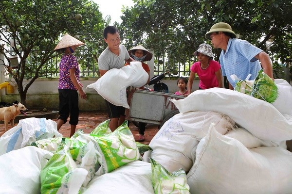 2.000 tấn gạo đến với người dân vùng lũ Quảng Bình và Hà Tĩnh
