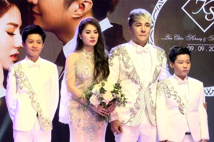 hai con trai du dam cuoi vo chong lam chan khang sau 17 nam chung song