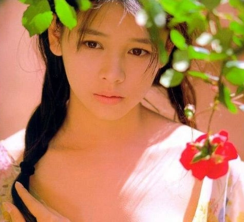 Từ Nhược Tuyên và cuộc đào thoát khỏi quá khứ đóng phim cấp 3