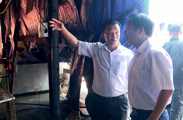 tam dung hoat dong kinh doanh tai cho to sau vu hoa hoan