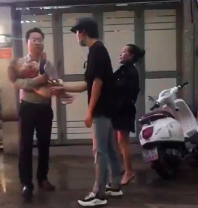 vu tham phan bi to bat tre em pho chanh an quan 4 bi tam dinh chi cong tac