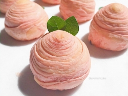 Bánh Trung thu ngàn lớp nhìn đã mắt của cô nàng 9X