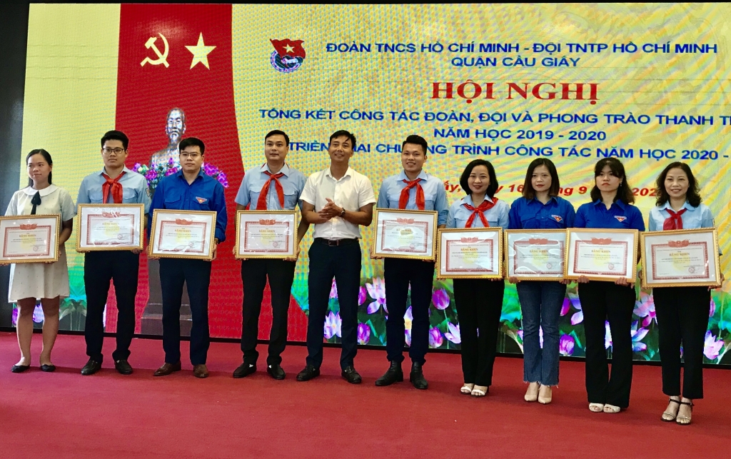 Học sinh Cầu Giấy góp hơn 4,5 tỷ đồng ủng hộ bạn nghèo