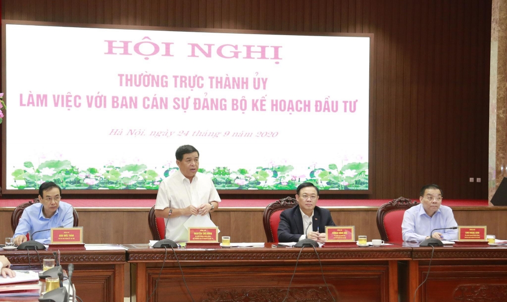 Bộ trưởng Bộ KH&amp;amp;ĐT Nguyễn Chí Dũng phát biểu tại hội nghị