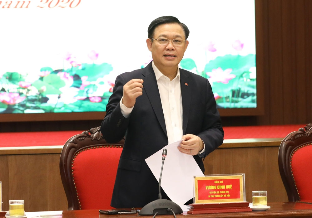 Bí thư Thành ủy Vương Đình Huệ phát biểu kết luận hội nghị