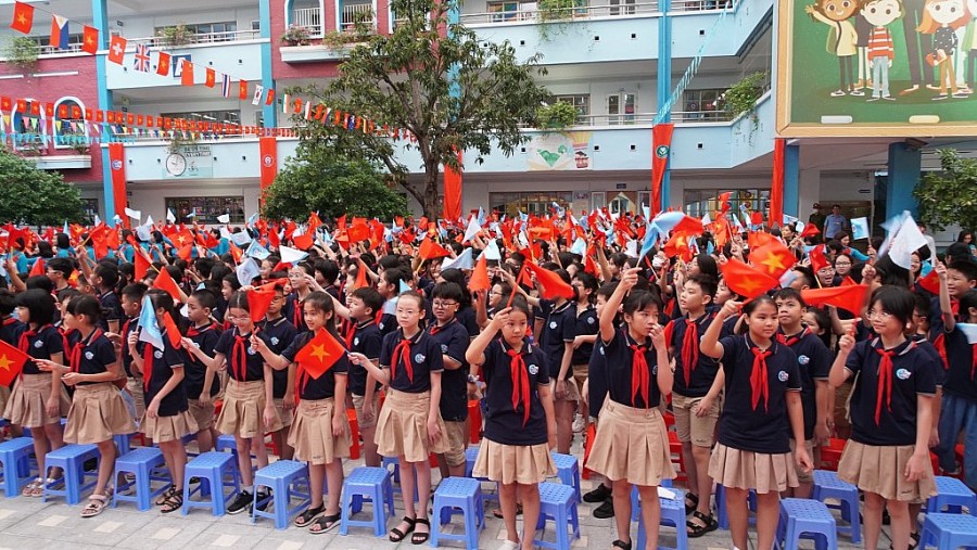 Học sinh Trường Tiểu học Đoàn Thị Điểm háo hức trong lễ khai giảng