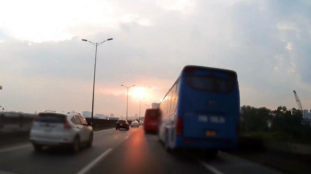 Hà Nội: Phạt 5 triệu đồng đối với lái xe ô tô đi vào làn khẩn cấp trên đường cao tốc