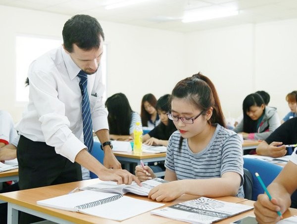 IELTS dần trở thành loại chứng chỉ “vàng”, được nhiều phụ huynh và các em học sinh hướng tới