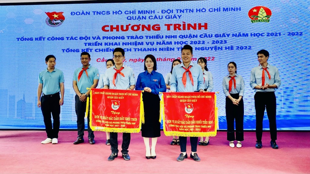 Bí thư Quận đoàn Cầu Giấy Lê Thị Thu Trang