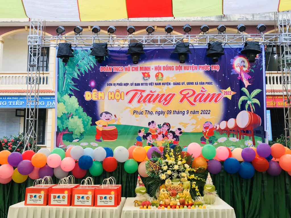 “Đêm hội trăng rằm”, chương trình đã để lại nhiều ấn tượng trong lòng thiếu nhi Phúc Thọ