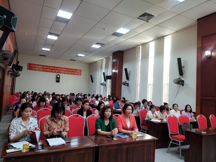 Hà Nội: Tập huấn kỹ năng cho nữ đại biểu lần đầu tham gia HĐND các cấp