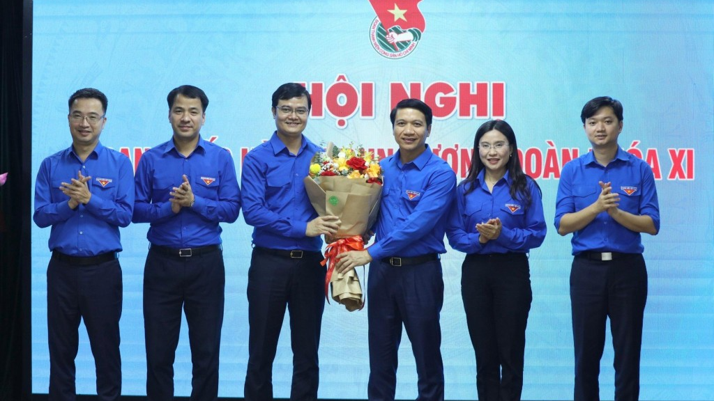 Ban Bí thư Trung ương Đoàn chúc mừng đồng chí Bùi Quang Huy được bầu làm Bí thư Thứ nhất