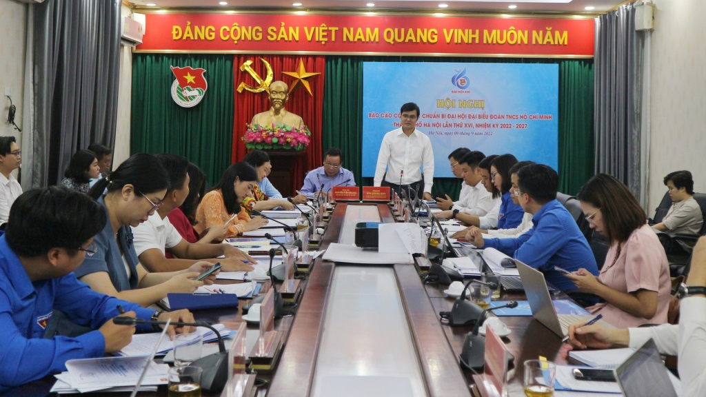 Bí thư Thứ nhất Trung ương Đoàn Bùi Quang Huy phát biểu tại hội nghị làm việc với Thành đoàn Hà Nội về công tác chuẩn bị Đại hội